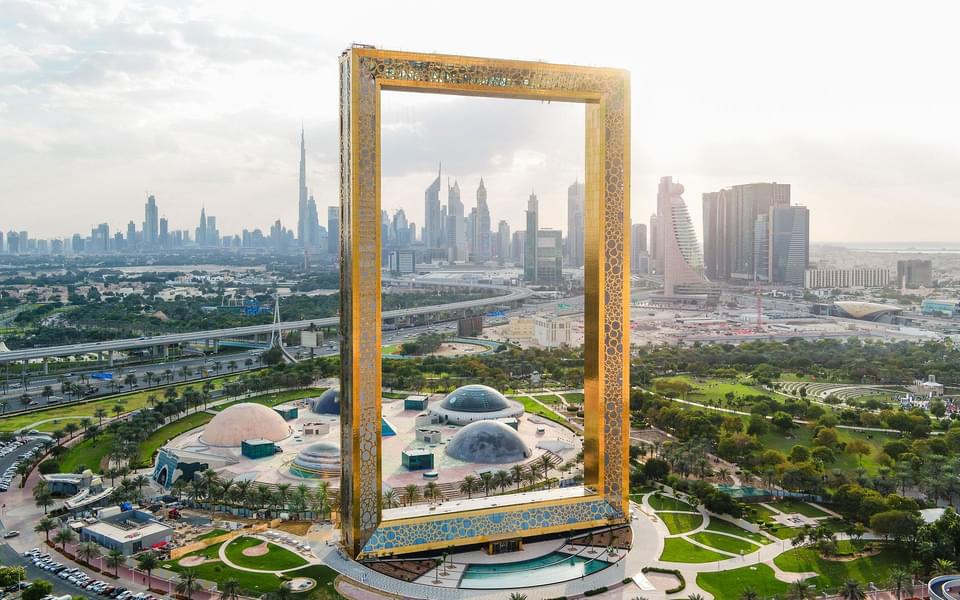 See Dubai through this magnificent frame